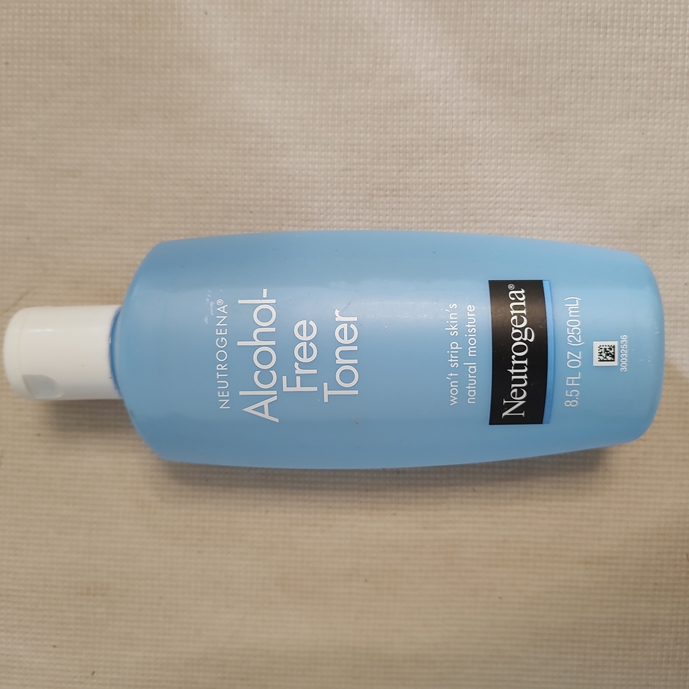 Neutrogena Alcohol-Free Toner - Soft Blue
